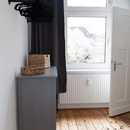 Junik Apartments - Deine Cityapartments In Duisburg Room photo